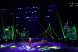 今日分享甜歌皇后任妙音《想把你挽留》现场版，值得循环收看图片