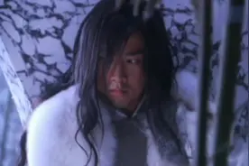 男子偷偷躲在被子里想刺杀高官，没想到被子里还有个女人