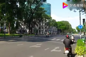 越南骑警摩托车队为领导霸气开路，喊话挺吓人视频封面