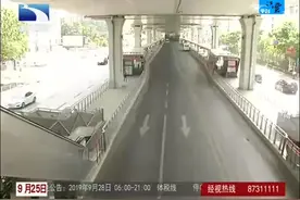 BRT廊道内垃圾频现 无人管理成“真空”视频封面