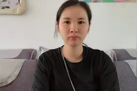 小宝后脑勺不长头发，妈妈很着急“妈妈的一天”视频封面