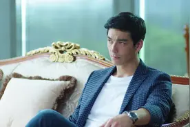 富少向朋友倾诉，网友跟现实中的不一样，朋友却说正常！