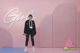 明日之子：选手李兰进步飞速！演唱《我们的爱》惊艳全场