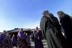 扫地僧辈分有多高？一道出法号，10多位高僧吓得直接下跪！视频封面