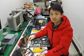 技嘉主板开机掉电，差一点又烧CPU，经过排查一颗小芯片挂掉了。视频封面