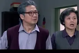 两人大吵一架，大宝指责父亲从小到大没有关心过自己视频封面