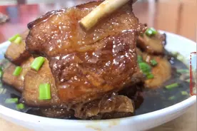 家庭版梅菜扣肉做法 调料告诉你  想吃在家自己做  肉肥而不腻视频封面
