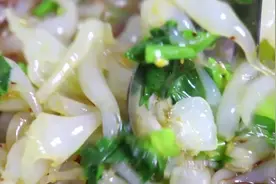 教你在家做凉粉漏鱼鱼，详细做法和比例都告诉你，2分钟就能学会视频封面