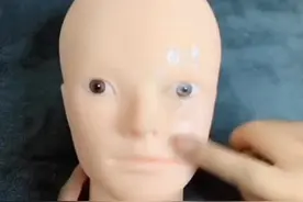 给假人化妆，事实是化妆和不化妆的区别太大了！