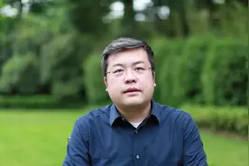专访：东航方洪-中国进口水果货运包机创始人视频封面