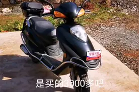 用老丈人的摩托车跑了一下山路！我想我的uu125了！