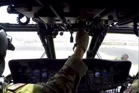 HH-60G直升机，“铺路鹰”满足战场搜救等多项任务需求视频封面