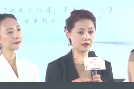 52岁刘蓓离婚两次，三婚携子再嫁首任老公，继子是大家熟悉的他视频封面
