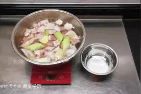 牛腩预处理，超快手高压锅炖牛腩，顺便讲讲盐怎么放！视频封面