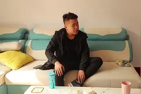 后妈嫉妒女儿太漂亮，故意用开水烫她脸毁容，结局反转大快人心视频封面