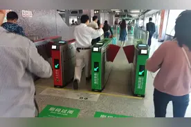 深圳地铁四号线