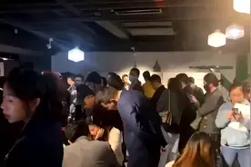 华侨城云溪都会今夜推出8号楼 3梯7户，共计231套，套内62平米，总价114-121万#幸福里dou出好房 图片