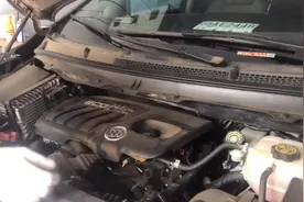 路边摊汽修工更换别克GL8火花塞全过程