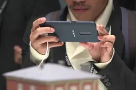 网友曝光OPPO新机认证图，新系列Reno有望搭载5G登场？视频封面