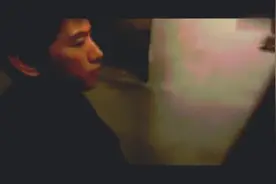 黑帮老大张耀扬女友被人泡，这气的他拿起斧头就是一顿挥舞！视频封面