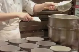 日本网红蛋糕，被称作如婴儿屁股般弹嫩的奶酪蛋糕，就是这样做的视频封面