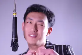 十五楼的霸道良来首十五楼，好听不视频封面