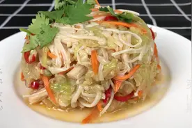 白菜加金针菇这样简单一做，一周吃3次都嫌少，每次都吃光光