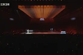 【听！#东西南北中抗疫医护合唱你的答案#】视频封面