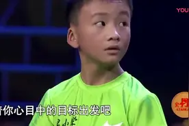 吉尼斯世界跳绳冠军，看他跳的能有多快！30秒208下如同打桩机_视频封面