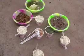 四川农村小伙迎亲，当地人都在地上吃饭，这是什么习俗？视频封面