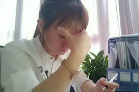 湖南妹身体不适依然坚持上班，晚餐不想做饭，网友：别太拼了！视频封面