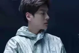 美女被抽血，身体瞬间干枯成老人视频封面