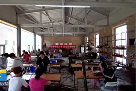 带着订单教技术！济宁泗水开设专业培训教室，村民边学技术边赚钱视频封面