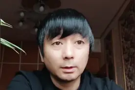 中国移动45岁以上停薪留职！许多公司降薪或倒闭！危机来了！视频封面