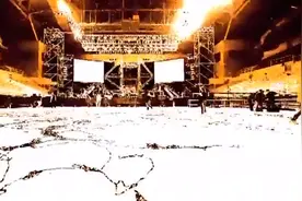 每日荐赏 | 粉丝点歌：伍佰《突然的自我》神级现场LIVE图片