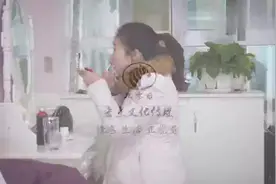 丈夫生日当天，妻子发现门口多了双女人高跟鞋，推开门后却感动了视频封面