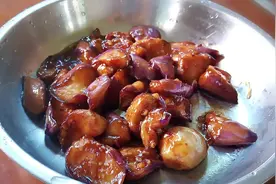 轻松学道家常菜：蒜蓉紫茄做法简单、软糯入味