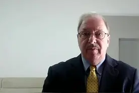 耿直外教不满美国借疫情污名化中国：请不要责难或羞辱中国人视频封面