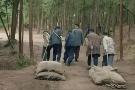 黄渤说，孙红雷这个人要不当演员，对社会没什么好处视频封面
