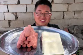 1块钱的饺子皮还能做零食？宽油炸至金黄酥脆，上桌抢着吃！