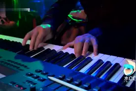 超好听的《怎么说我不爱你》，蘑菇与变形金刚豪迈激唱