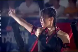 《中国达人秀》真实版“不知火舞”二技能加大招杨幂沈腾惊叹不已视频封面