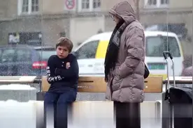 很暖人心的挪威公益短片：用爱心温暖他人!视频封面