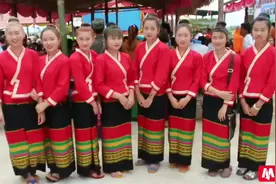 泰国歌曲《星光闪耀的天空》