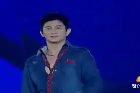 吴奇隆现场演唱经典歌曲《祝你一路顺风》，听哭了！视频封面