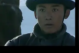 犯官被发配边疆，却不知道朝代已经灭亡了五十年，依然在守护马场