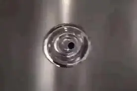 探访OPPO工厂手机核心部件PCB电路板生产线！视频封面