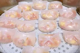 西红柿鸡蛋水晶蒸饺教程来了，外皮筋道，馅料鲜香，个个晶莹剔透视频封面