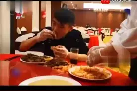 浙江男子一顿吃掉15斤牛肉！自助餐馆老板泪奔：给你500块换家吃视频封面