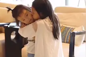 孩子心爱的玩具被小伙伴弄坏了，妈妈怎么做才是正确的呢？视频封面